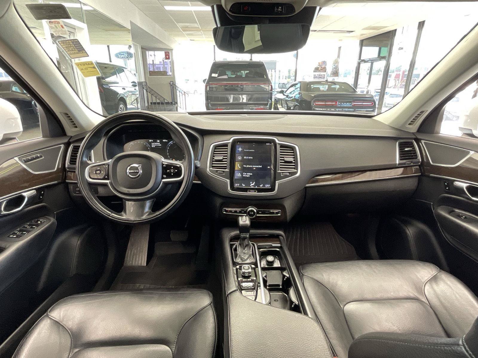 Used 2019 Volvo XC90 T6 Momentum w/ Advanced Package AWD/4WD image 18