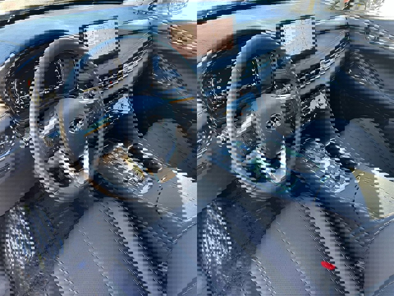 Certified 2026 INFINITI QX60 Luxe w/ Cargo Package image 32