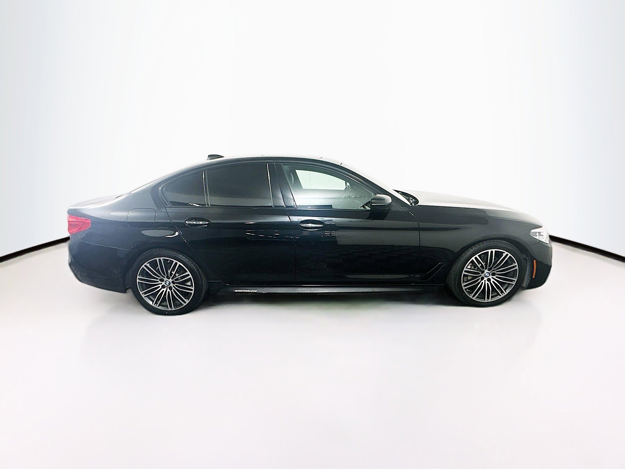 Used 2018 BMW 530i RWD image 10