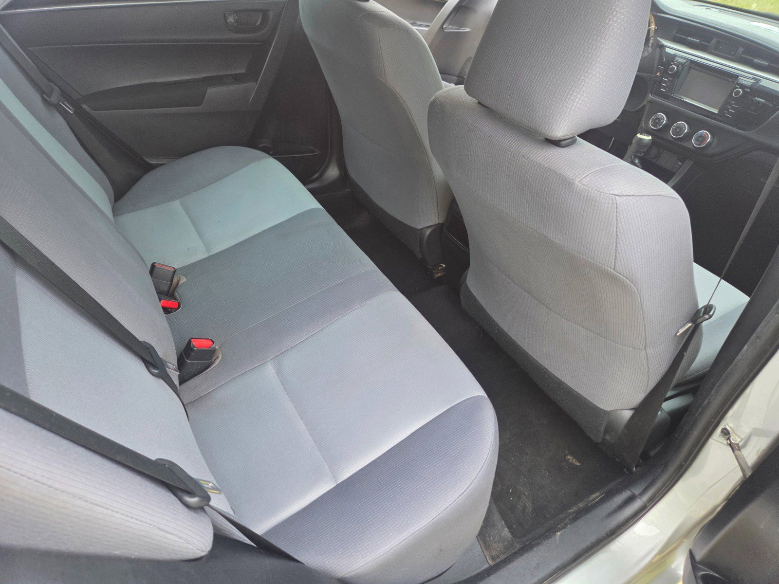Used 2016 Toyota Corolla L image 26