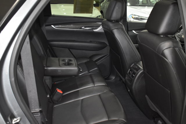 Used 2022 Cadillac XT5 Sportv w/ Technology Package AWD/4WD image 16