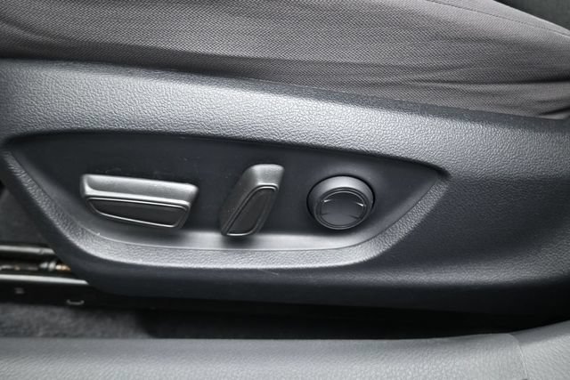 Used 2022 Toyota Camry LE FWD image 17