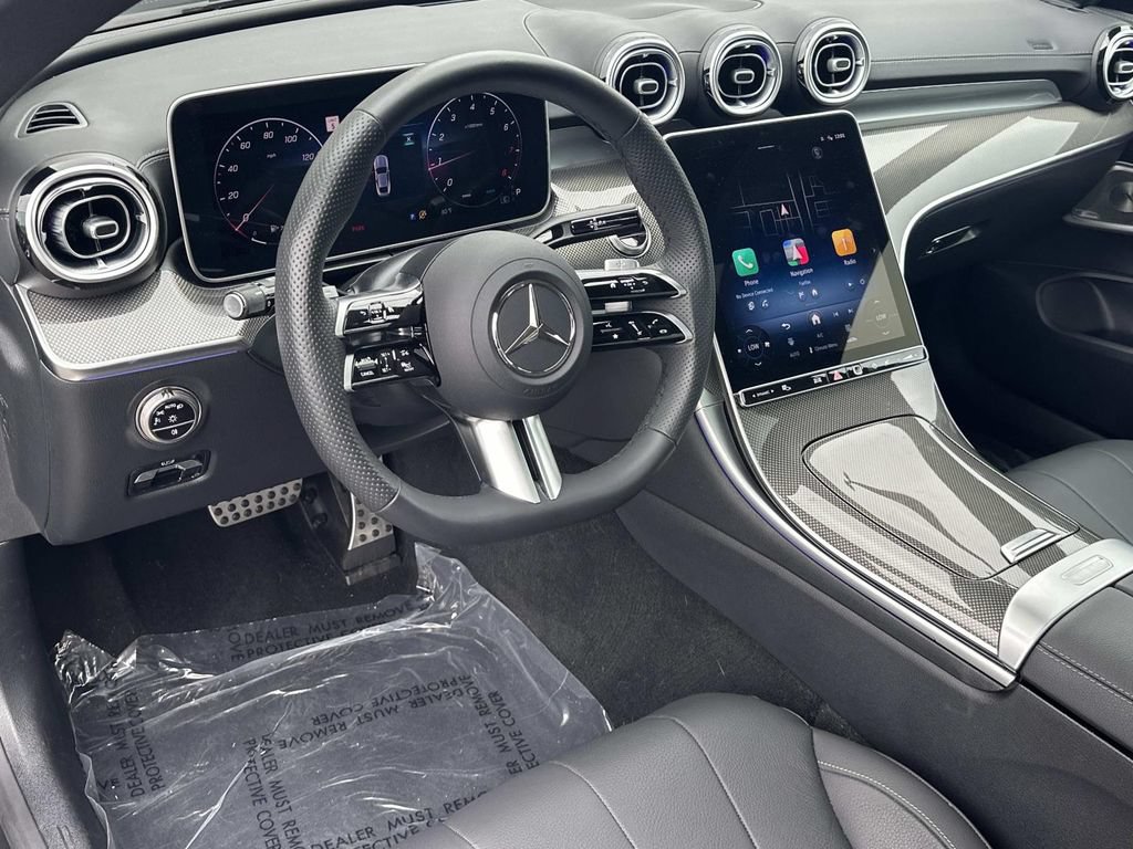 Used 2025 Mercedes-Benz CLE 300 4MATIC Coupe image 2