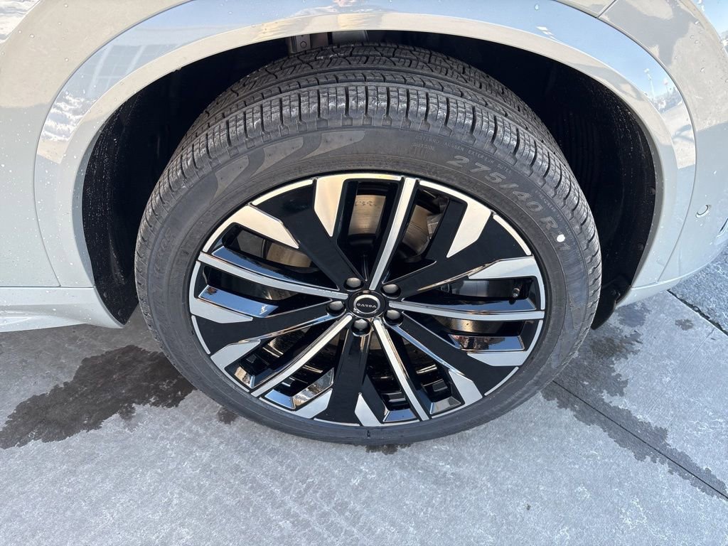New 2026 Volvo XC90 T8 Ultra w/ Protection Package Premier image 14