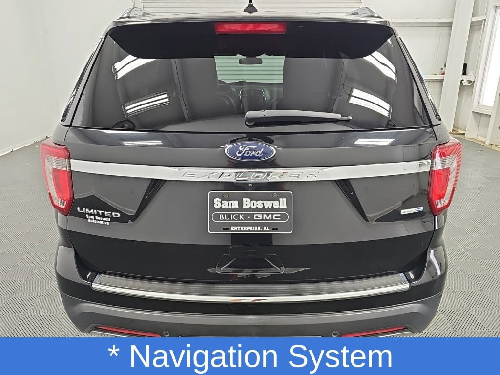 Used 2018 Ford Explorer Limited w/ Equipment Group 301A AWD/4WD image 9