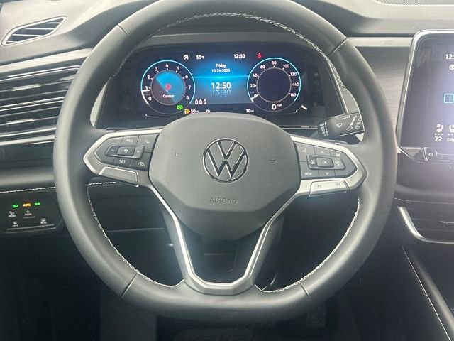 New 2026 Volkswagen Atlas Cross Sport SE image 18