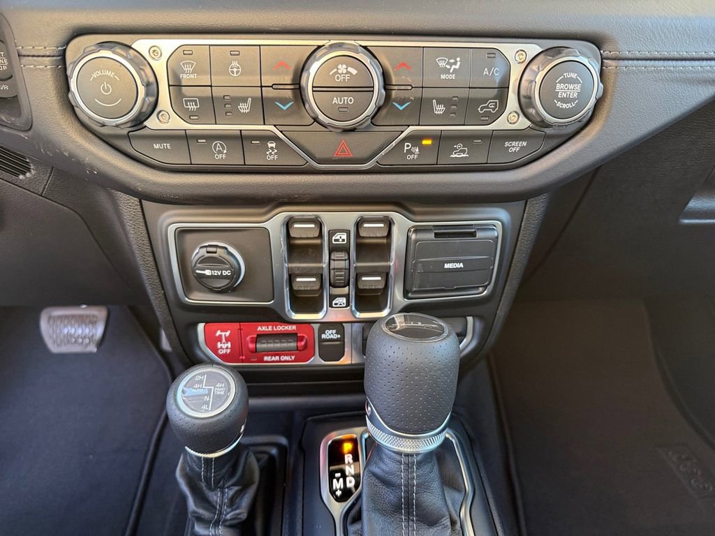 New 2026 Jeep Gladiator Mojave image 22