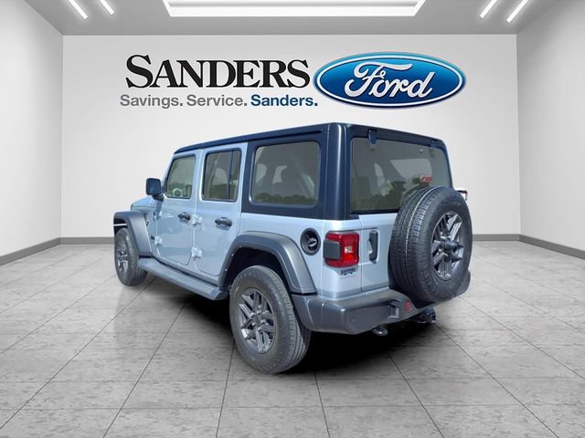 Used 2024 Jeep Wrangler Sport S image 4