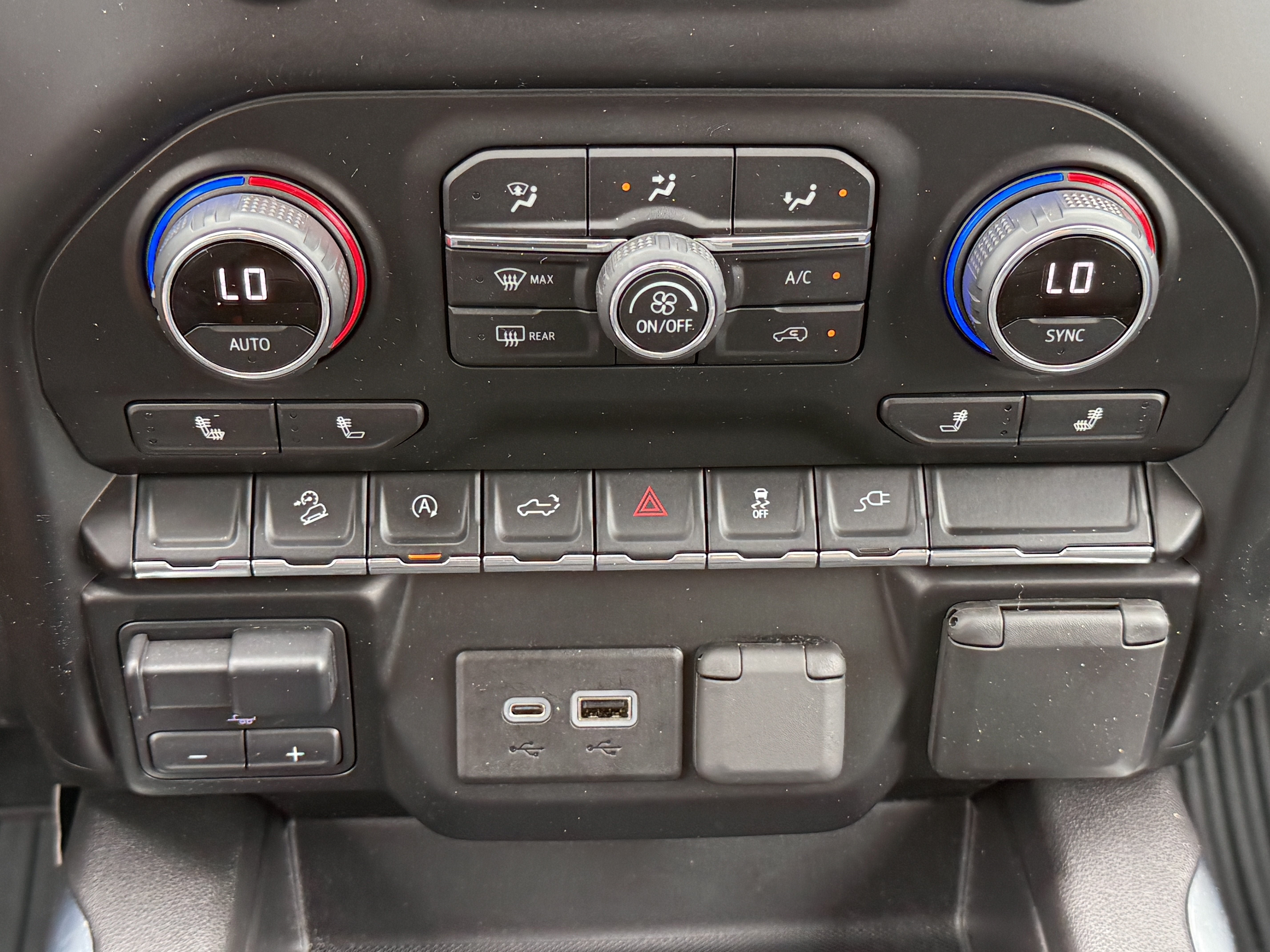 Used 2020 Chevrolet Silverado 1500 RST w/ All-Star Edition AWD/4WD image 27