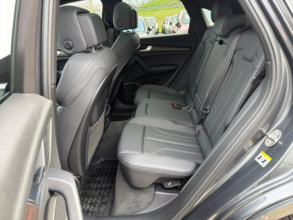 Used 2024 Audi Q5 2.0T Premium Plus w/ Premium Plus Package image 27
