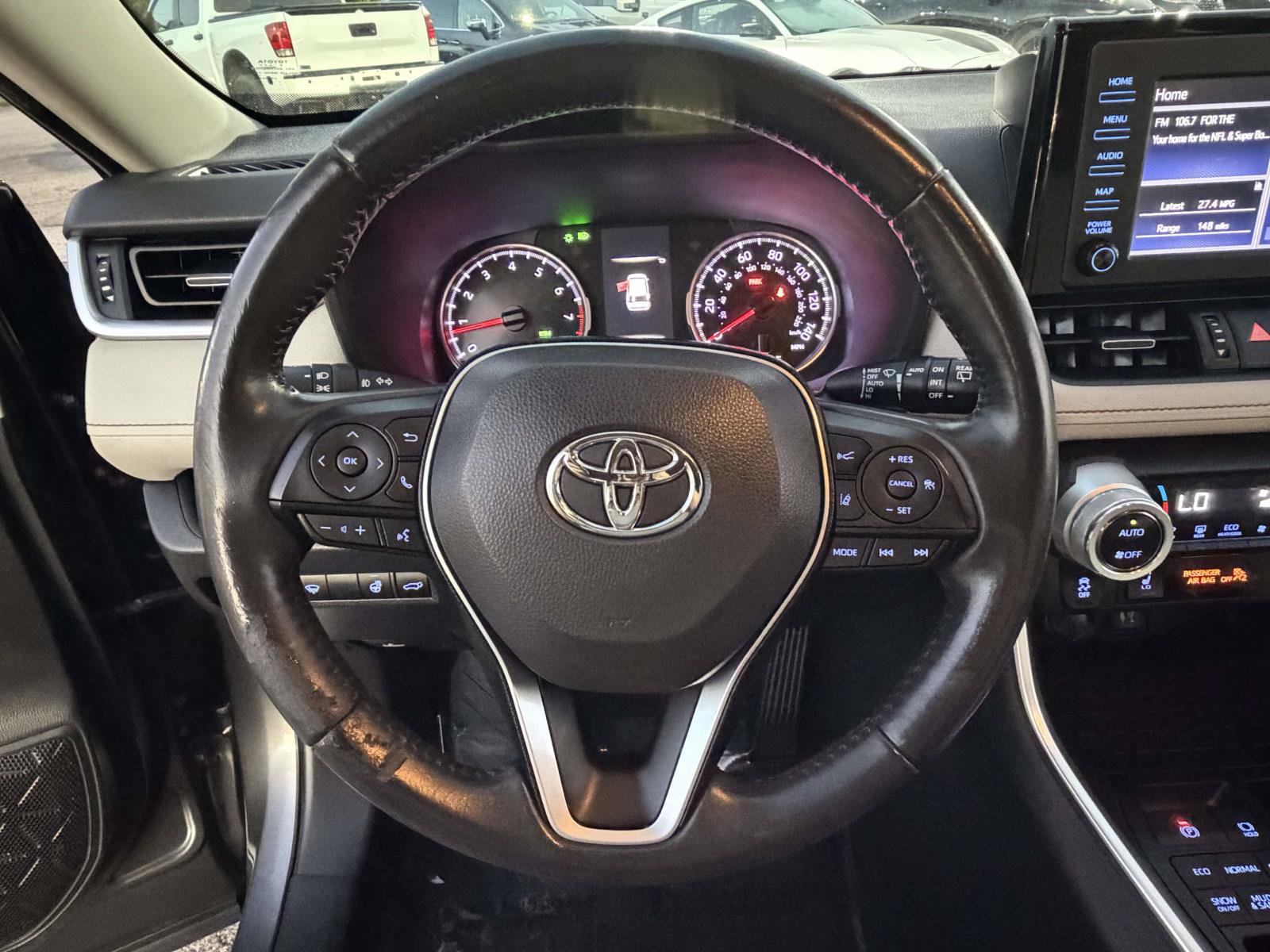 Used 2019 Toyota RAV4 XLE Premium w/ Cold Weather Package AWD/4WD image 12
