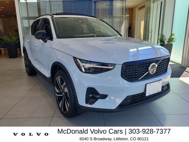 New 2026 Volvo XC40 B5 Plus w/ Climate Package AWD/4WD image 2