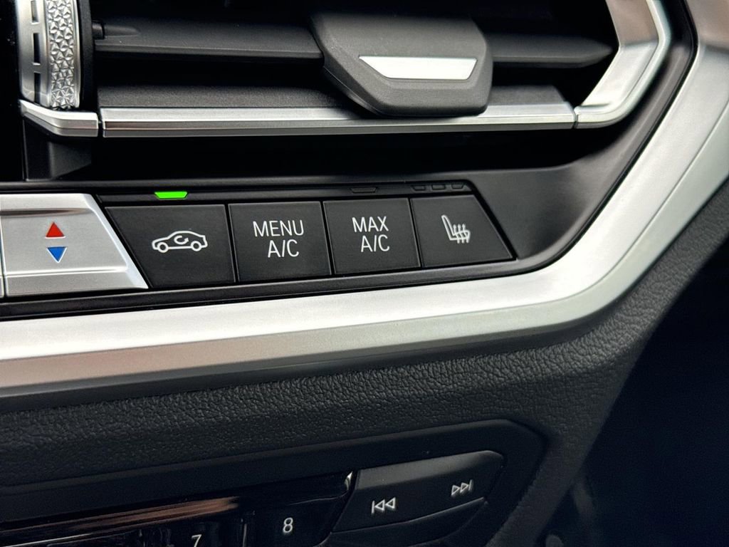 Used 2022 BMW M4 xDrive Competition w/ M Carbon Exterior Package image 37