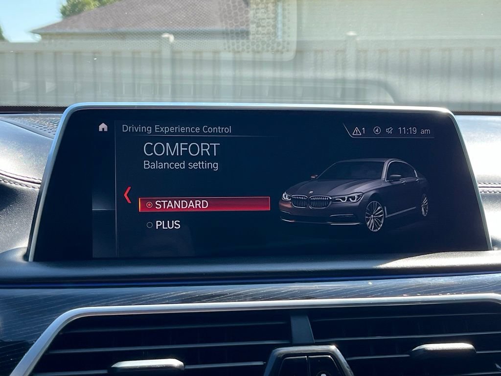 Used 2019 BMW 750i xDrive AWD/4WD image 45