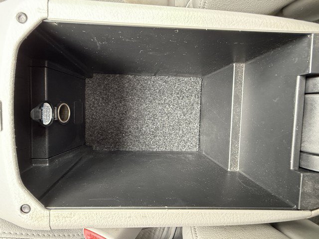 Used 2010 Toyota RAV4 Limited AWD/4WD image 36