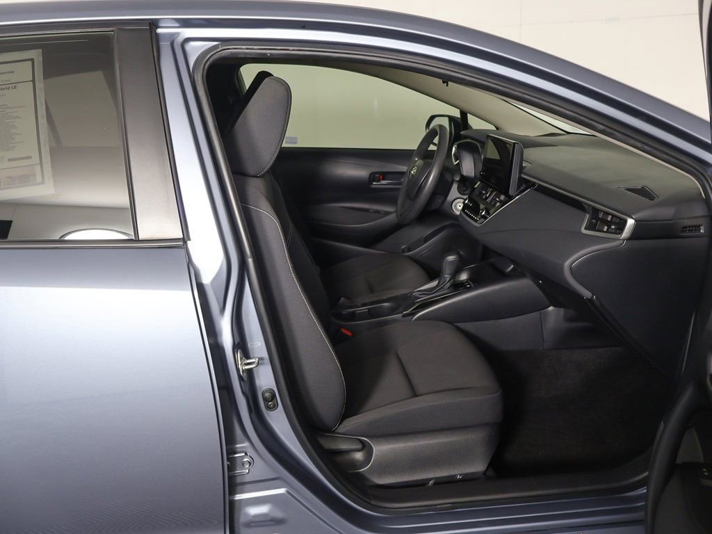 Used 2023 Toyota Corolla LE image 26