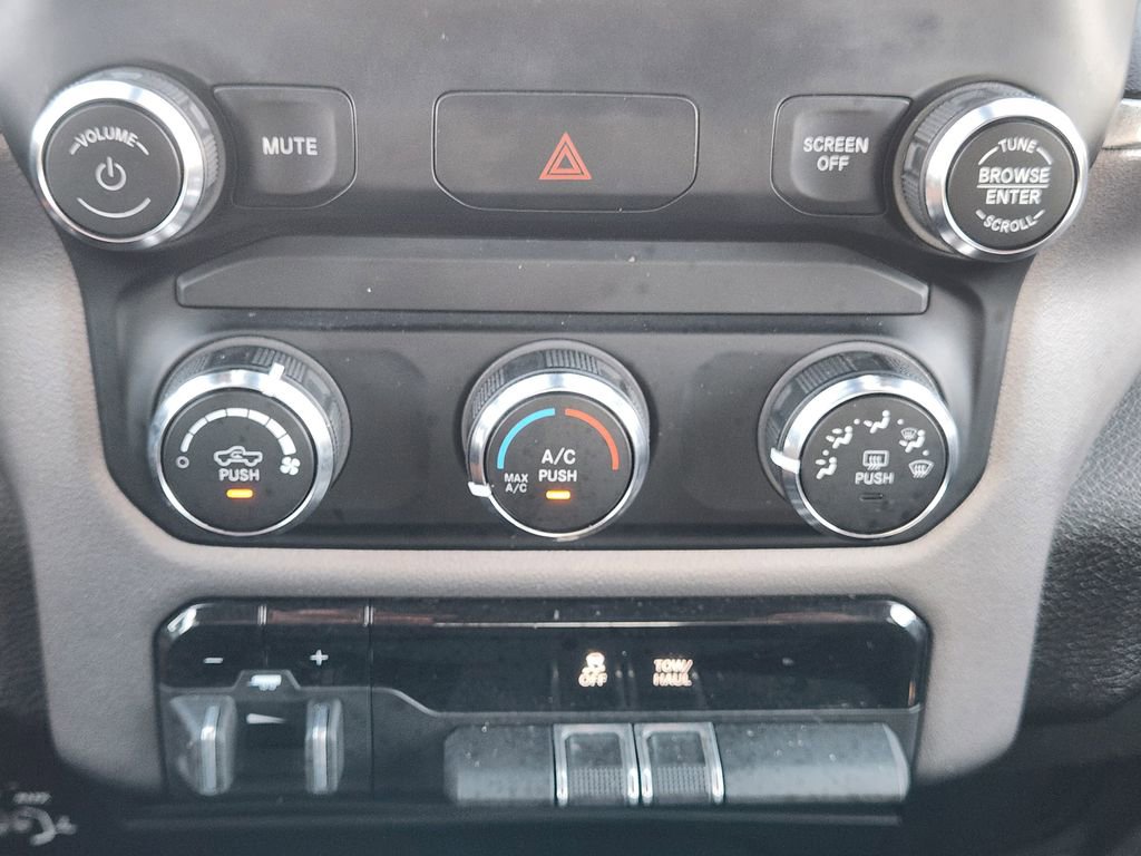 Used 2024 RAM 2500 Big Horn image 24