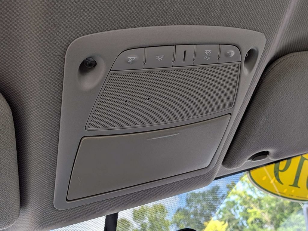 Used 2019 Nissan Sentra SV FWD image 19