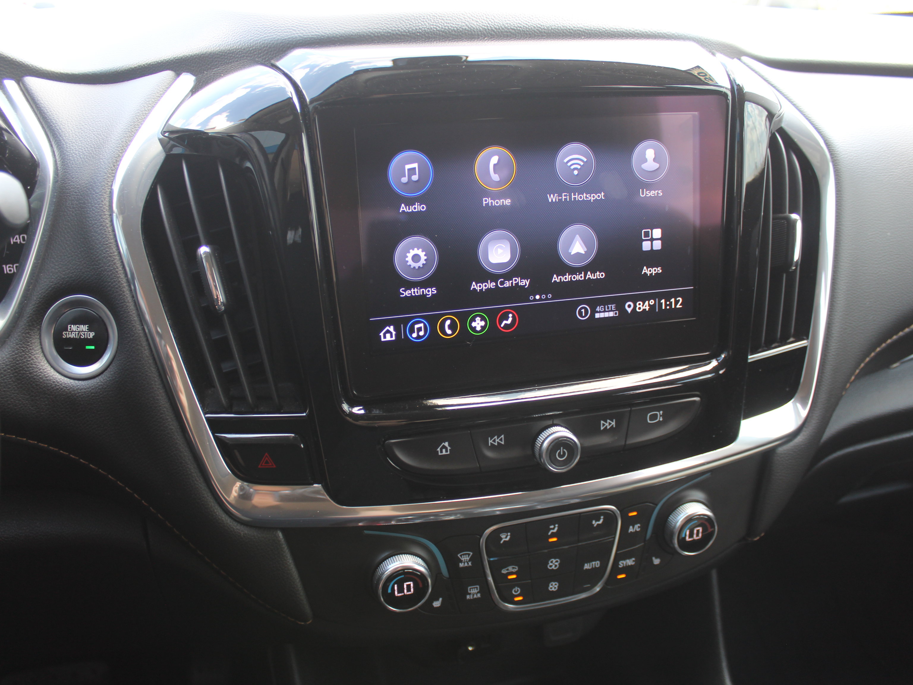 Used 2020 Chevrolet Traverse LT FWD image 17