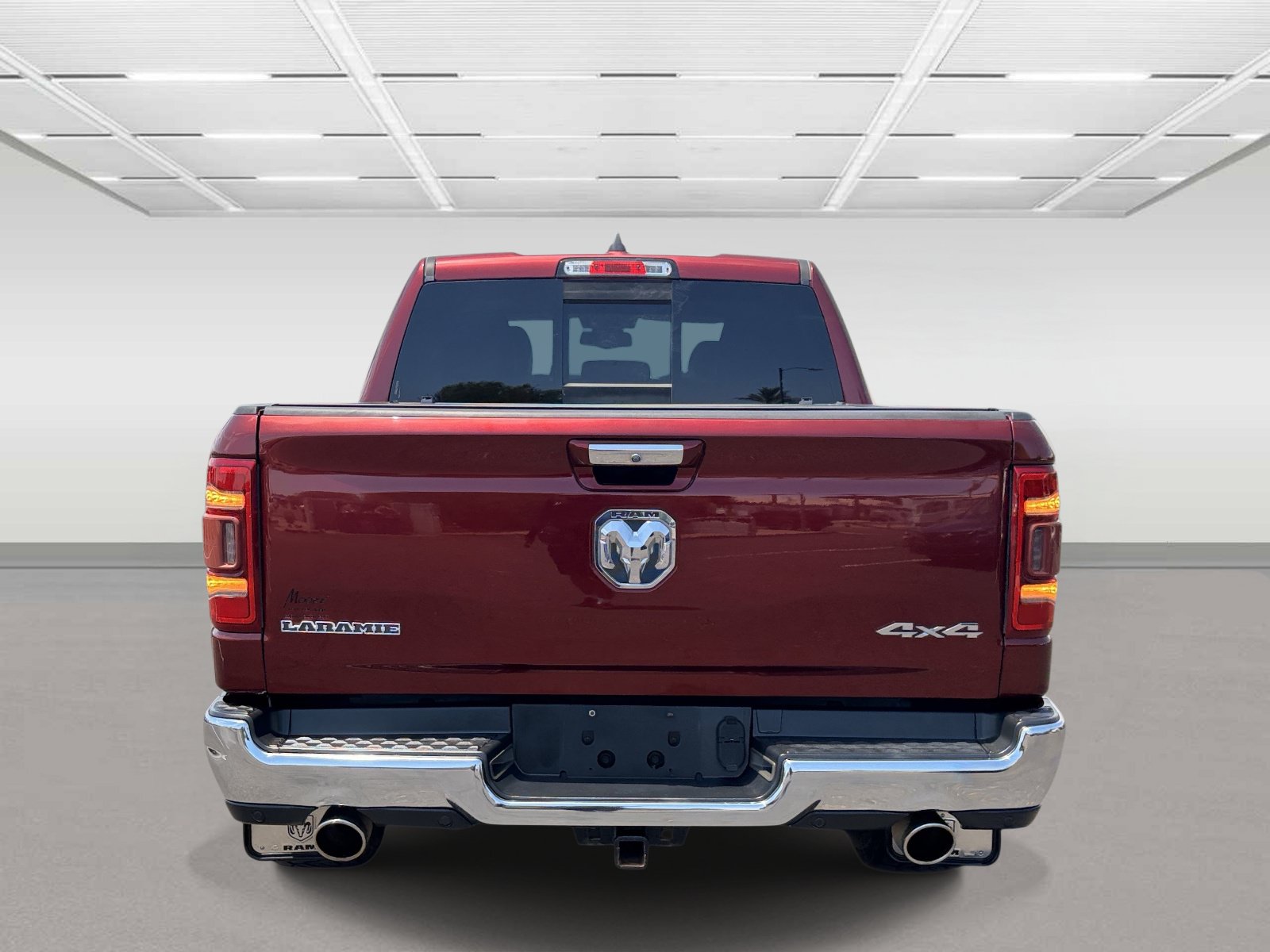 Used 2019 RAM 1500 Laramie AWD/4WD image 4
