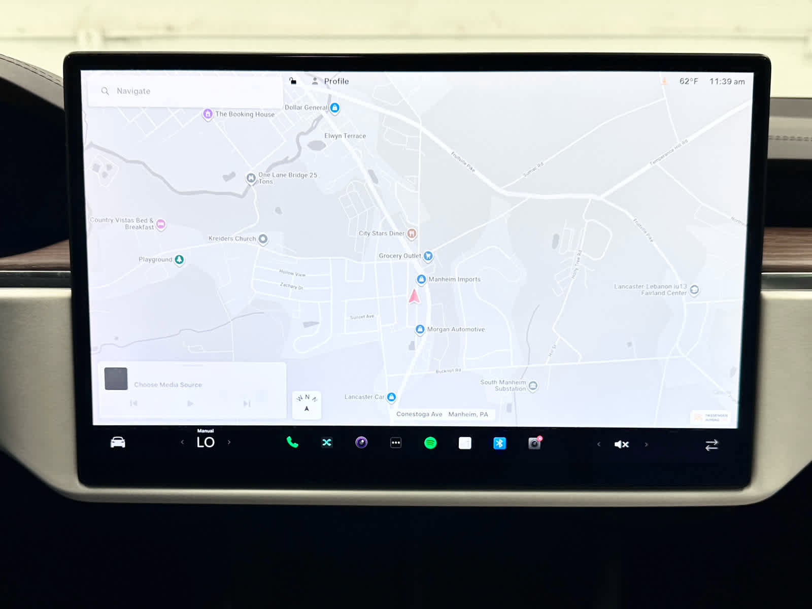 Used 2022 Tesla Model X AWD/4WD image 28