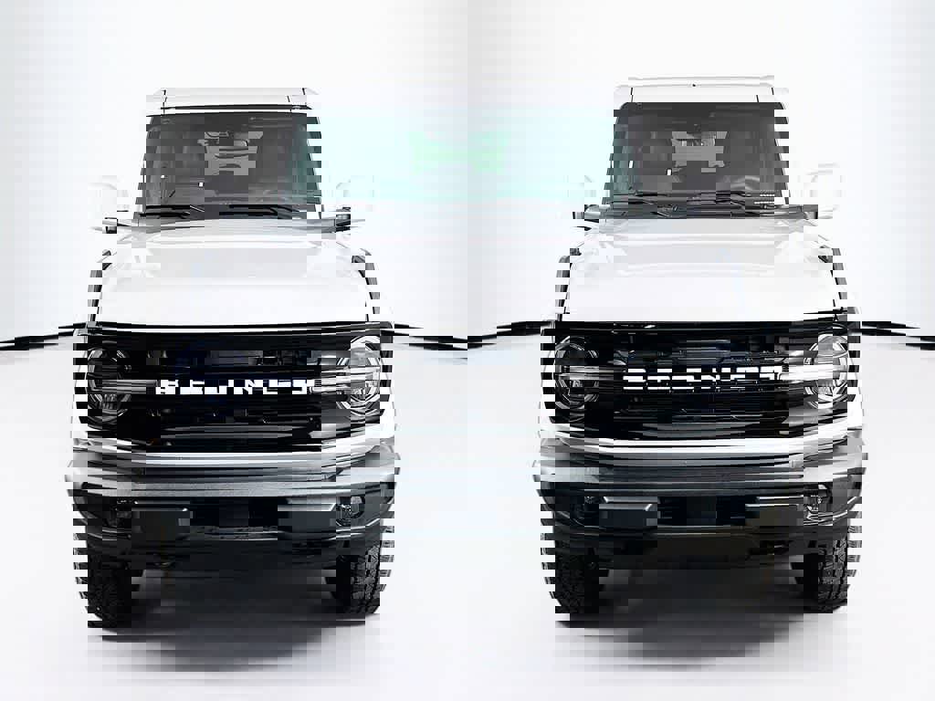 New 2026 Ford Bronco Outer Banks image 6