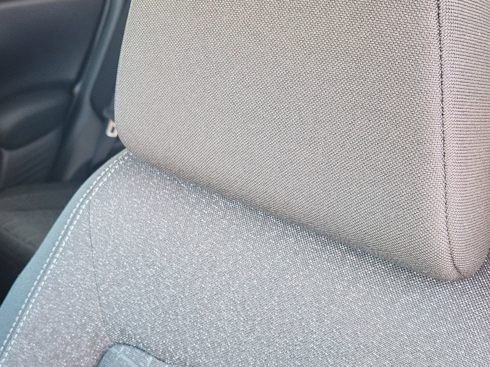 New 2026 Honda HR-V LX image 18