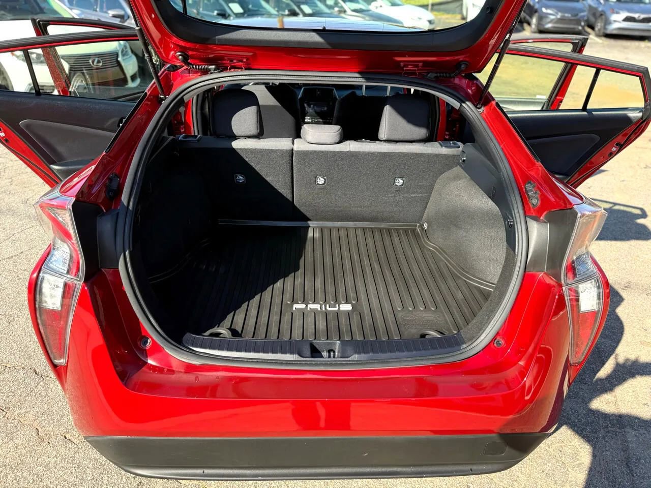 Used 2017 Toyota Prius FWD image 32