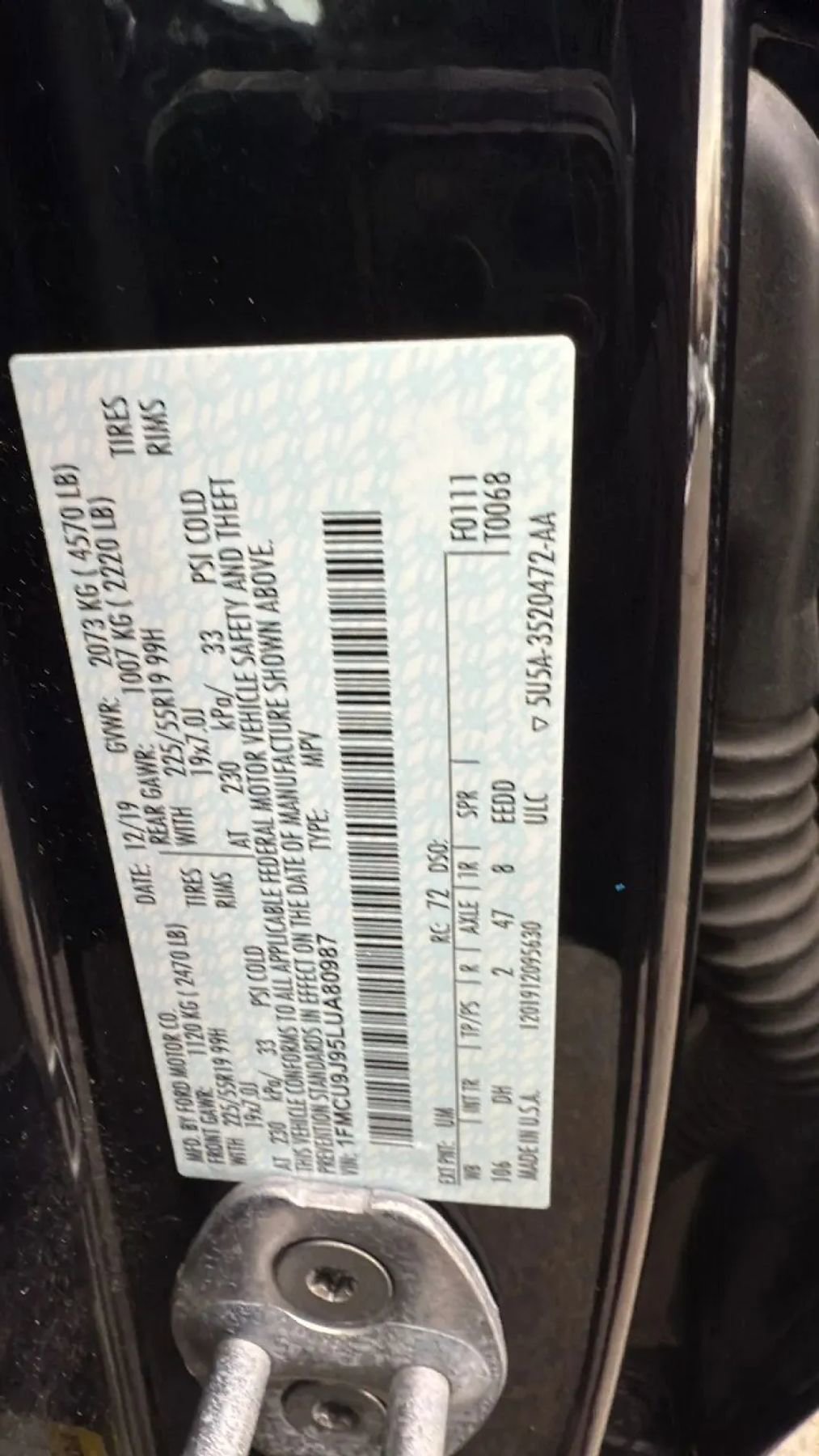 Used 2020 Ford Escape Titanium image 32