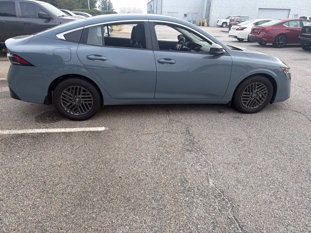 Used 2026 Nissan Sentra SV w/ SV Convenience Package FWD image 9