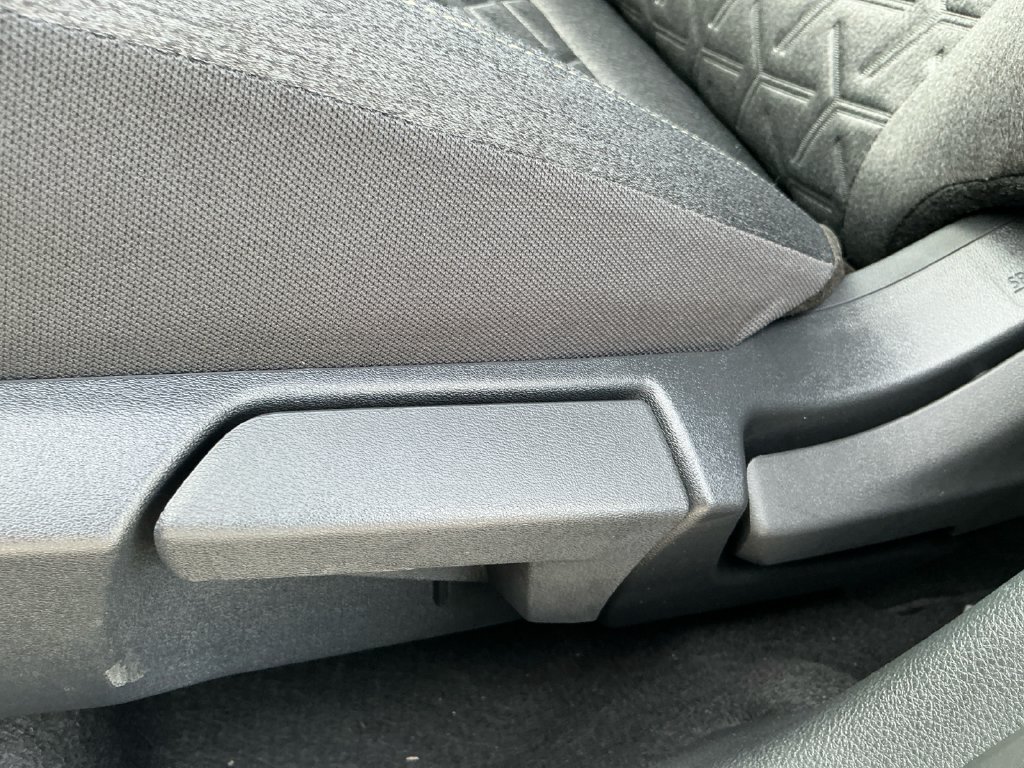 New 2027 Nissan Kicks SV w/ Cold Weather Package FWD image 25
