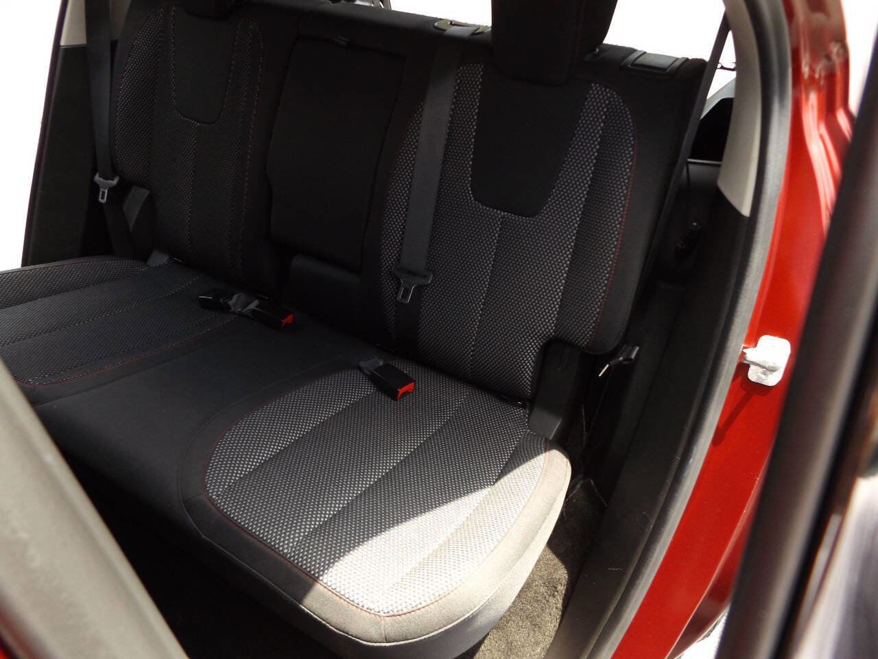 Used 2017 Chevrolet Equinox LT w/ Convenience Package image 15