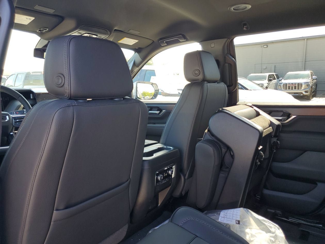 New 2026 GMC Yukon Denali RWD image 10