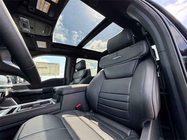 New 2025 Ford F350 Platinum w/ FX4 Off-Road Package image 15