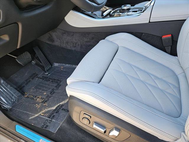 New 2026 BMW X5 xDrive40i w/ Executive Package image 4