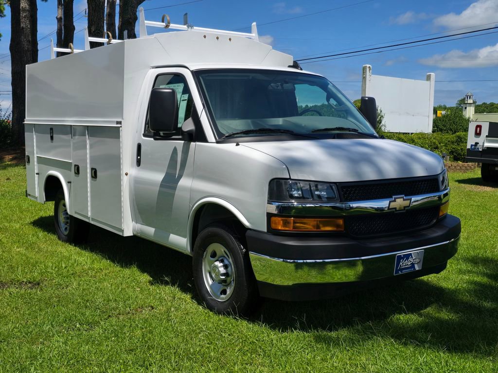 New 2025 Chevrolet Express 3500 w/ Power Convenience Package RWD image 2