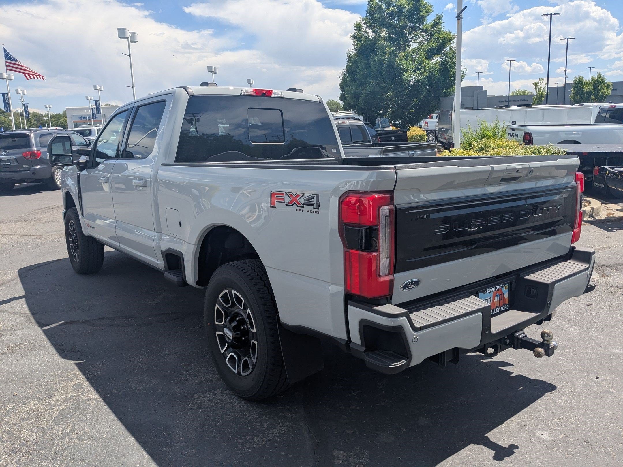 Used 2026 Ford F350 Platinum AWD/4WD image 9