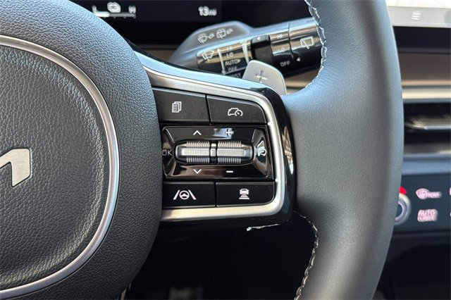 New 2025 Kia Sorento SX Prestige image 32