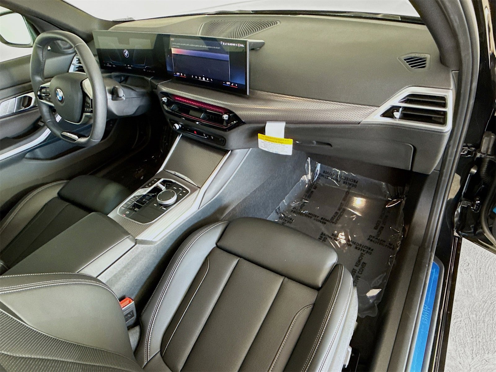 Used 2025 BMW 330i Sedan w/ Convenience Package image 30