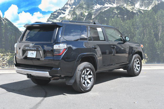 Used 2021 Toyota 4Runner TRD Off-Road AWD/4WD image 3