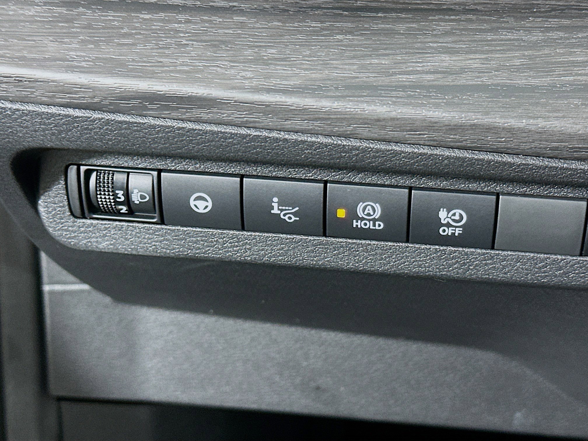 Used 2023 Nissan Ariya FWD image 17