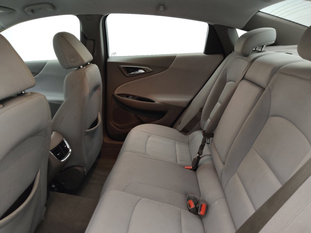 Used 2021 Chevrolet Malibu LT FWD image 18