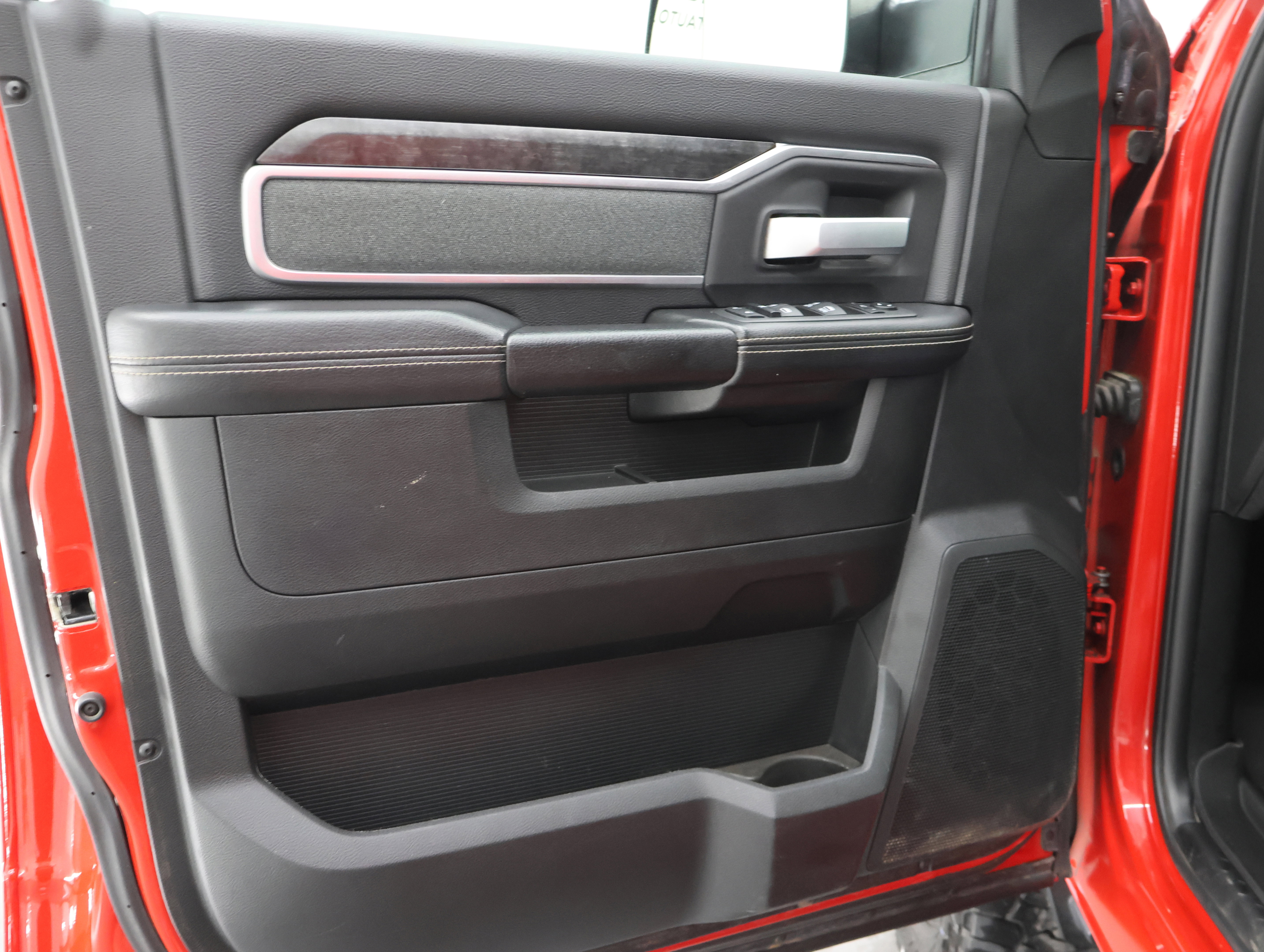 Used 2021 RAM 2500 Big Horn w/ Night Edition AWD/4WD image 40