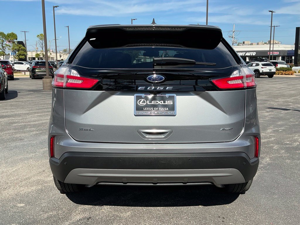 Used 2024 Ford Edge SEL w/ Convenience Package AWD/4WD image 4