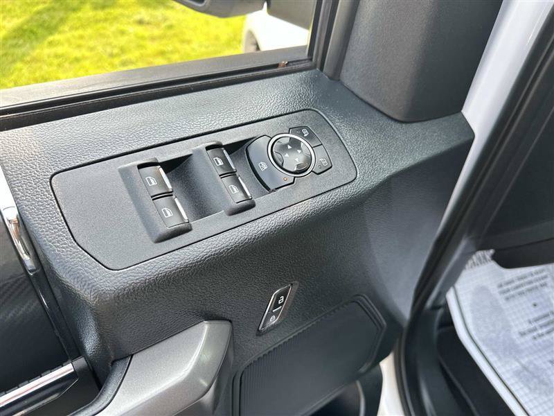 Used 2019 Ford F150 XLT w/ Equipment Group 302A Luxury AWD/4WD image 8