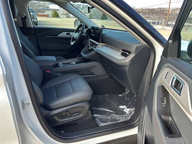 New 2026 Ford Explorer Active w/ Active Comfort Package AWD/4WD image 18