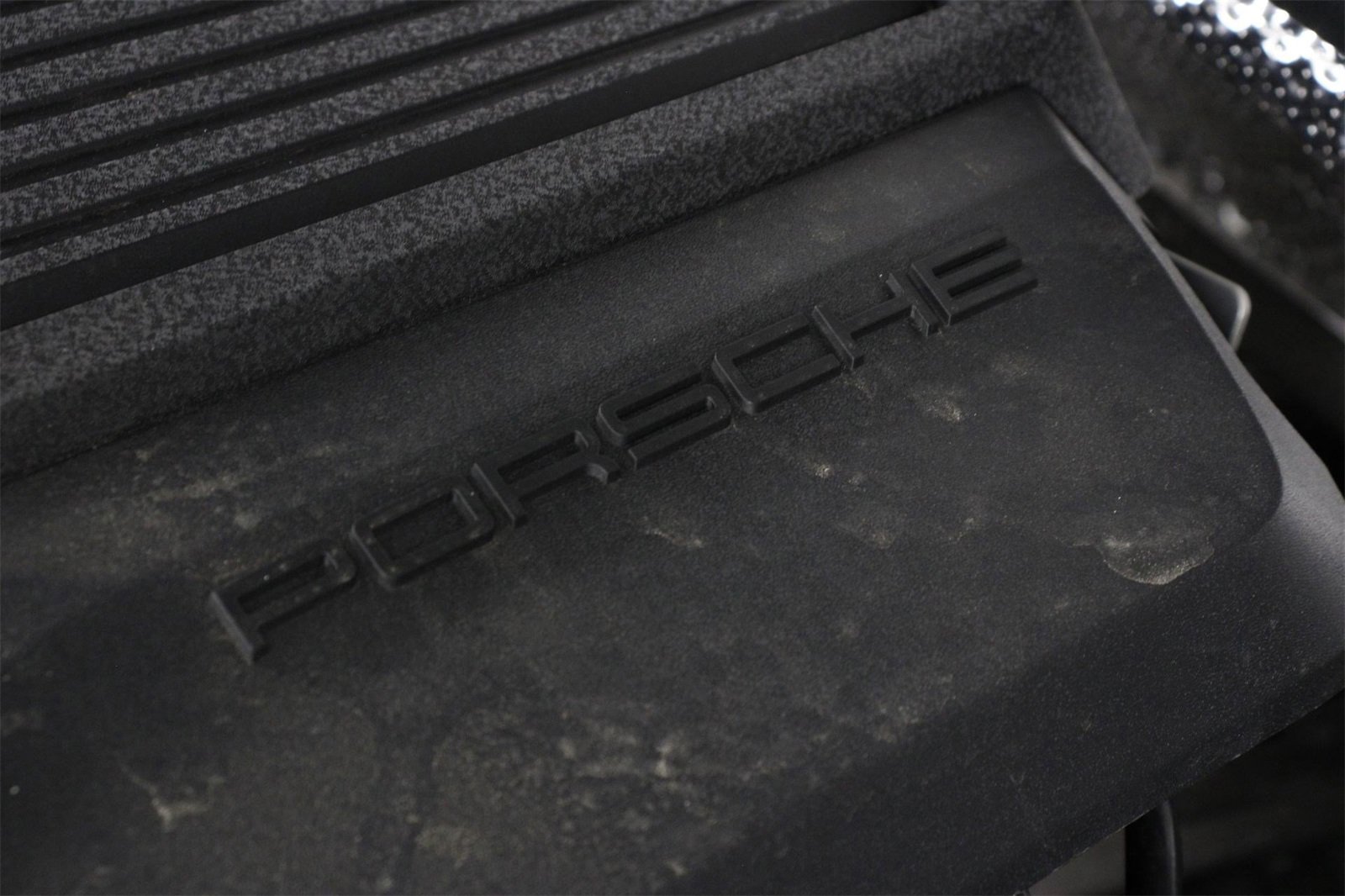 Used 2025 Porsche Macan image 27