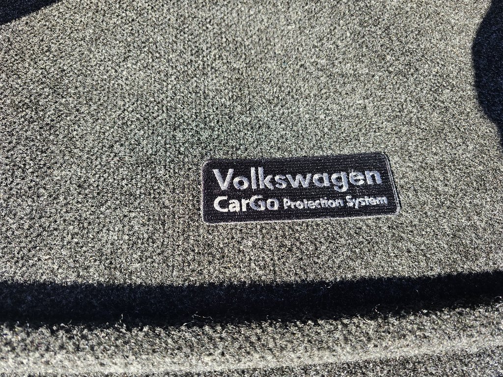 Used 2024 Volkswagen Tiguan SE R-Line image 24