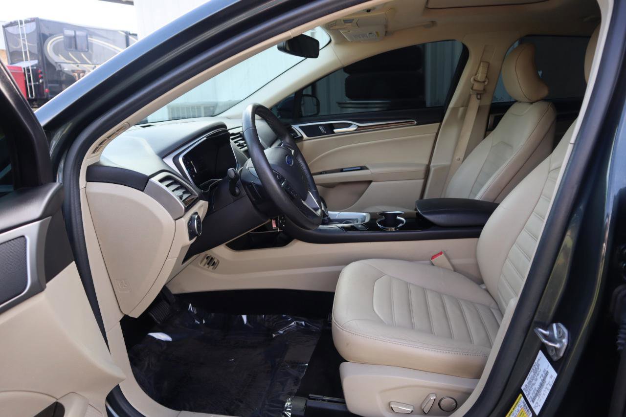 Used 2016 Ford Fusion SE w/ Equipment Group 202A image 50
