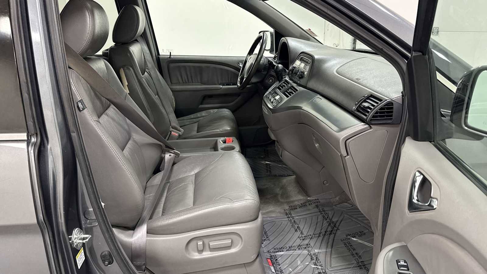 Used 2010 Honda Odyssey EX-L image 31